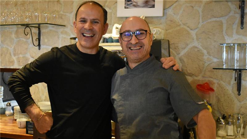 „Lieblingsitaliener“ Rigoletto in Goslar zieht die Notbremse Ein gutes Team: Die Brüder Alessandro (53) und Mimmo (64) Carrozzo.