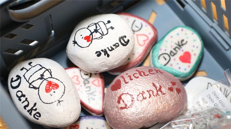 Hausarzt an Leukämie erkrankt: 300 Menschen lassen sich typisieren Ein herzliches Dankeschön für alle Spender und Unterstützer.