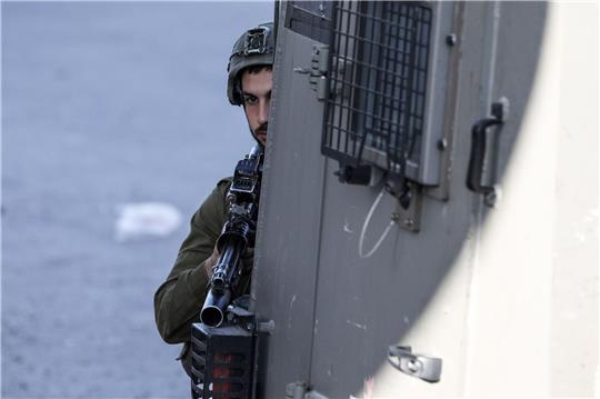 Ein israelischer Soldat im Einsatz im Westjordanland. (Symbolbild)
