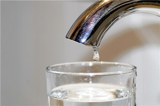 Ein tropfender Wasserhahn kann bis zu 5000 Liter im Jahr verlieren.  Foto: Pixabay