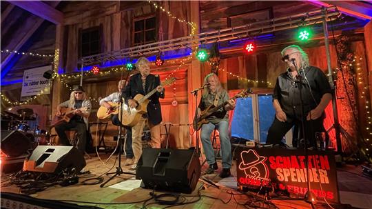 Ein wenig DDR-Nostalgie darf es sein: (Ex-)-Puhdys mit Quaster & Friends rocken zu Heiko Ratajs Geburtstag auf dem Hahnenkleer Bocksberg.
