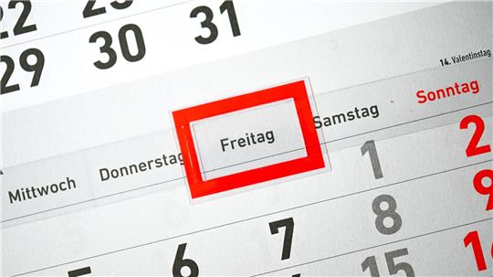Ein zusätzlicher Arbeitstag kann die Wirtschaftsleistung um etwa 0,1 Prozentpunkte steigern. (Symbolbild)