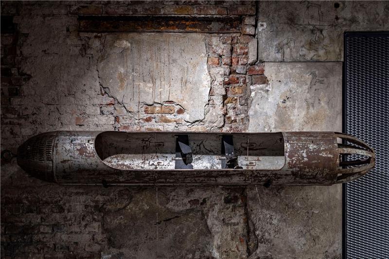 Eine Dahlbuschbombe zur Rettung von verschütteten Bergleuten in der Scahu «Untertagewelt» auf Zeche Zollverein.