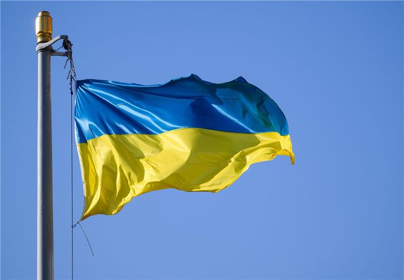 Ukraine-Krieg: Zwischenbilanz der GZ-Spendenaktion Eine Fahne der Ukraine.