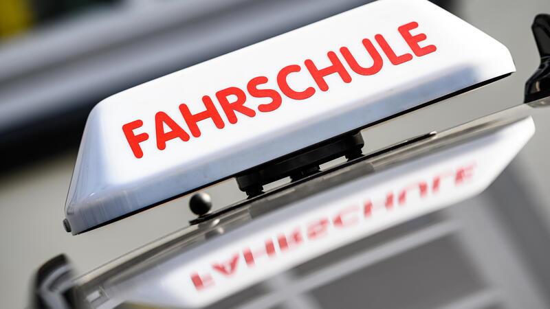 Schließung während der Corona-Pandemie rechtswidrig? Eine Fahrschule aus der Region klagt gegen den Landkreis Goslar, weil sie feststellen lassen will, dass die Schließung während der Pandemie rechtswidrig war.