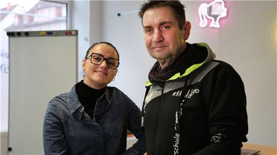 Eine Fahrschule nur für Frauen in Osnabrück. 