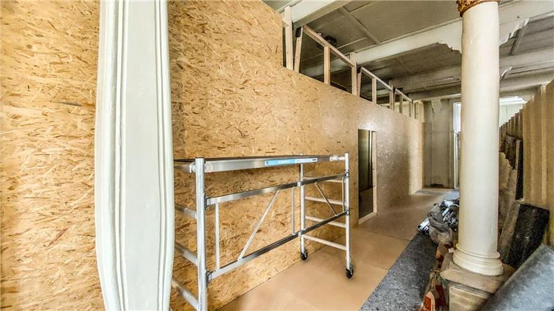 Nach dem Brand: Sanierung der Clausthaler Marktkirche beginnt Eine Holzwand soll die teure Goll-Orgel vor Beschädigungen schützen.