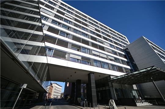 Eine IS-Rückkehrerin musste sich vor dem OLG Frankfurt verantworten.