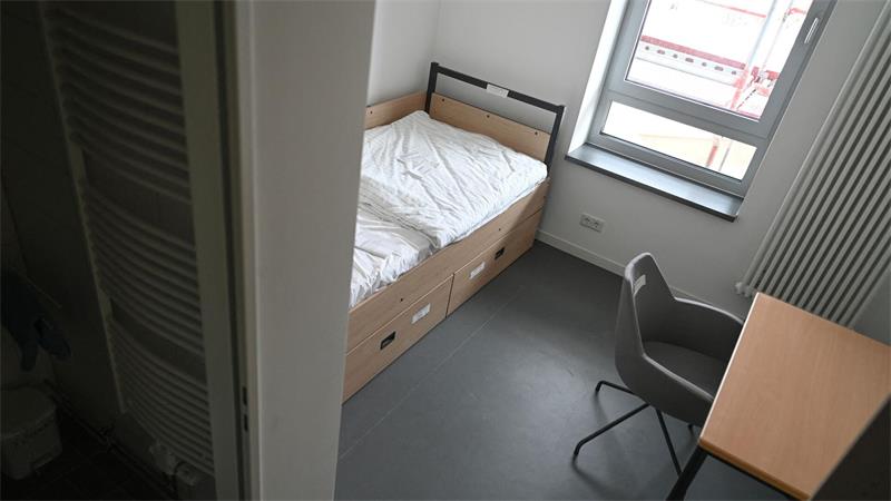 Eine Musterstube ist bereits möbliert eingerichtet. 