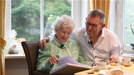 Eine Partnerschaftsbörse hat Ellen (80) und Johan (78) van Dijk zusammengebracht.