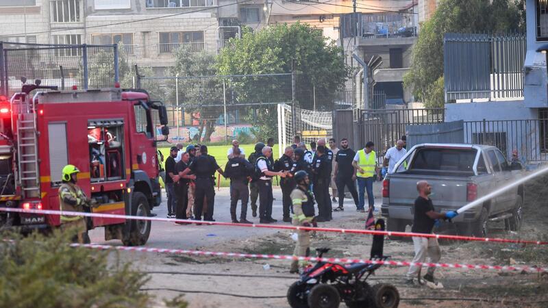 Eine Rakete der Hisbollah reißt auf den Golanhöhen zwölf junge Menschen in den Tod