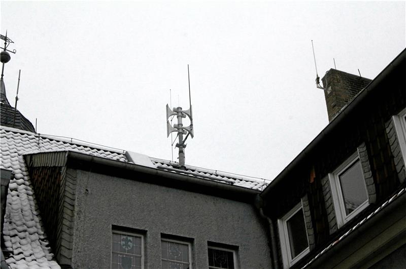 Probe für den Ernstfall: Heute heulen flächendeckend die Sirenen Eine Sirene neueren Typs auf dem ehemaligen Rathaus in Vienenburg. Foto: Hohaus