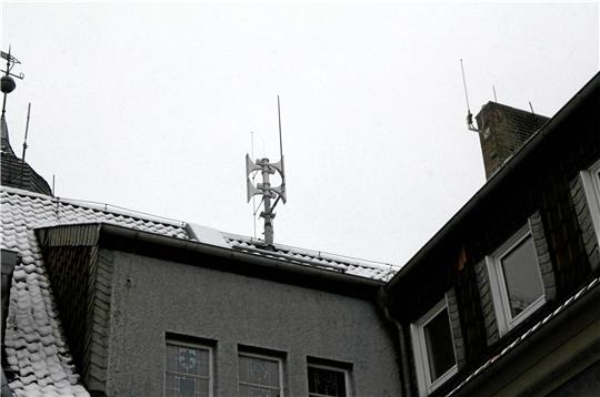 Eine Sirene neueren Typs auf dem ehemaligen Rathaus in Vienenburg. Foto: Hohaus