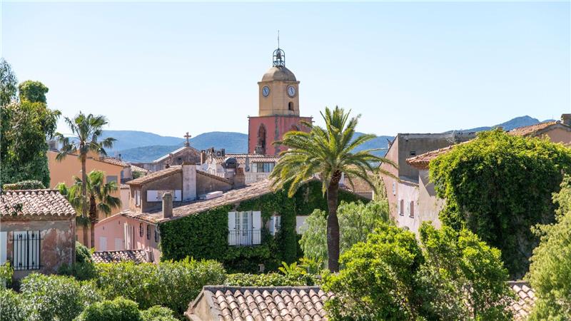 Eine Stadtansicht von Saint-Tropez in Südfrankreich. (Archivbild)