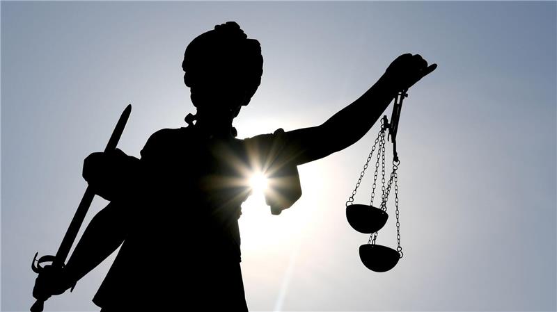 Eine Statue der römischen Göttin Justitia. (Symbolbild)