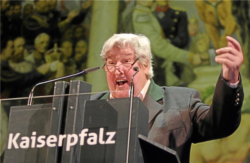 Helmut Krauss ist gestorben Eine Stimme, die stets Gehör fand – wie hier beim Neujahrsempfang der Stadt: Am Montag ist Schauspieler Helmut Krauss gestorben. Archivfoto: Epping