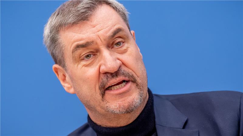 CDU-Arbeitnehmer warnt vor „Schlagseite“ in Sozialdebatte „Eine Stunde Mehrarbeit in der Woche würde uns enorm viel Wirtschaftswachstum bringen“, sagt Söder. (Archivbild)