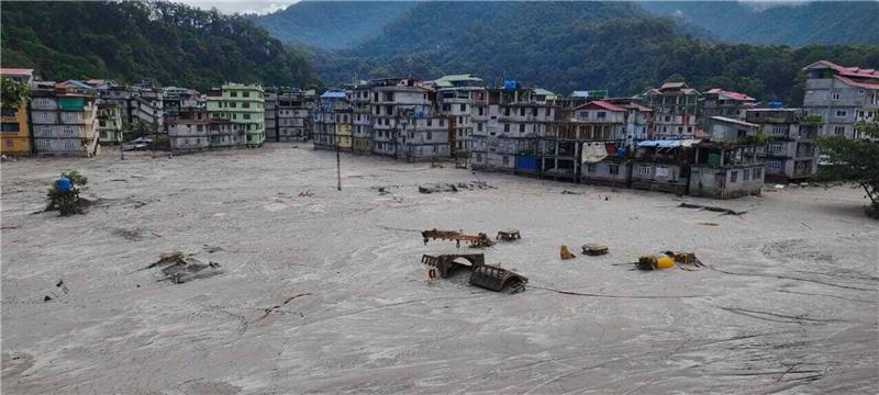 Mindestens 38 Tote nach Sturzflut in Indien Eine Sturzflut hat den indischen Bundesstaat Sikkim verwüstet.