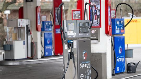 Eine Tankstelle in Berlin-Tiergarten. Momentan bewegen sich die Preise nach unten,