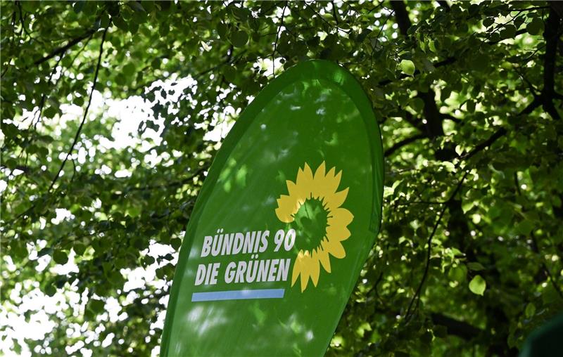 Grünen-Spitze für „Task-Force” zur Sammlung von AfD-Material Eine «Task-Force» soll nach Ansicht der Grünen-Spitze Erkenntnisse zur verfassungsfeindlichen Betätigung der AfD sammeln.