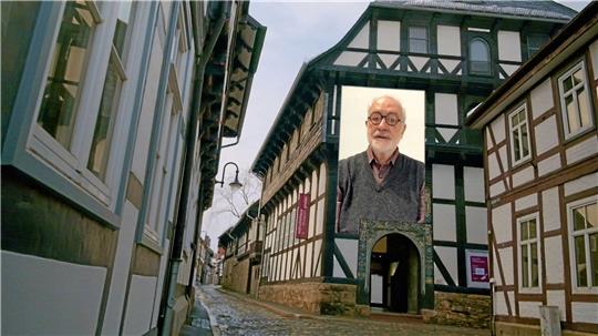 Eine Videobotschaft von Hans Haacke gab’s bereits nach der Bekanntgabe des Preisträgers; die nächste folgt.  Foto: Videostill