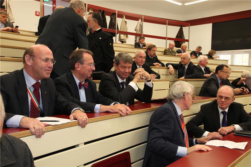 Eine Vorstandssitzung des Vereins von Freunden im Institut für Maschinenwesen aus dem Jahr 2014. Fotos: TU Clausthal