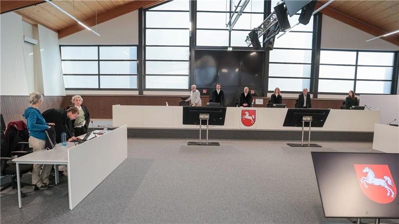 Eine andere Kammer muss nun entscheiden, ob die Richter tatsächlich befangen sind.