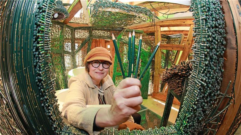 500.000 Bleistifte in Holzhaus – Werk soll weiter wachsen Eine halbe Million Stifte, eine Idee: Das „Bleistifthaus“ in Osterode verbindet Handwerk, Kunst und Virtual Reality.