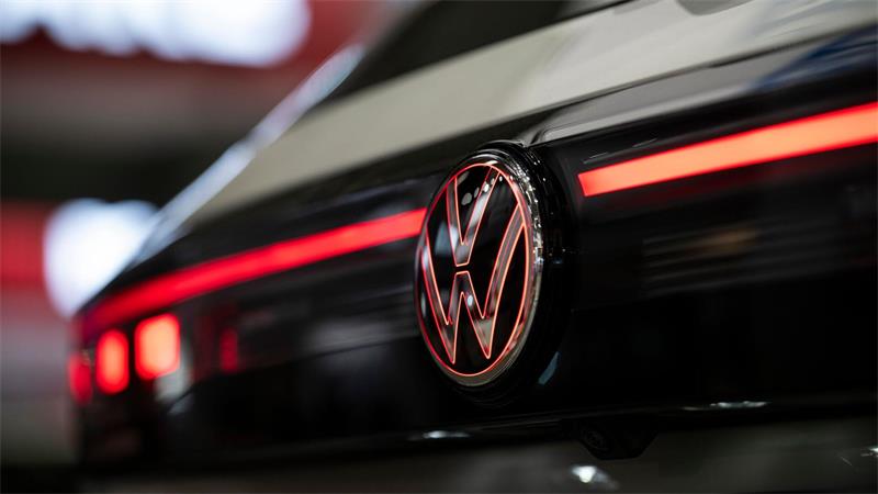 Eine neue Einheit soll die Entwicklung von Fahrassistenzsystemen im VW-Konzern beschleunigen. (Archivbild)