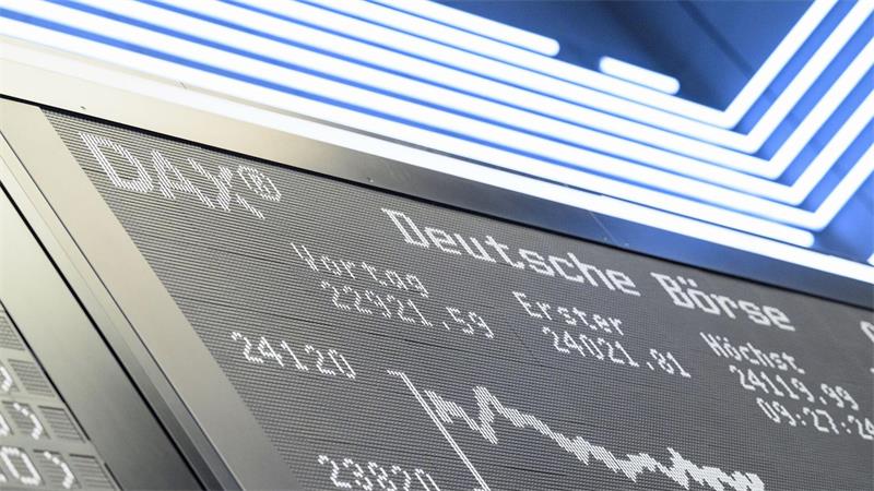 Eine neue staatliche Förderung soll die Menschen für Altersvorsorge über die Börse begeistern. (Archivbild)