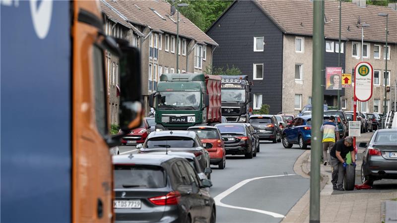 Eine regelrechte Verkehrslawine quälte sich vier Jahre lang mitten durch Lüdenscheid. (Archivbild)