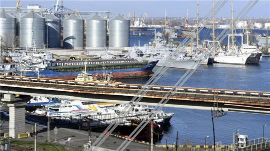 Eine russische Rakete hat den Hafen von Odessa getroffen. (Archivbild)