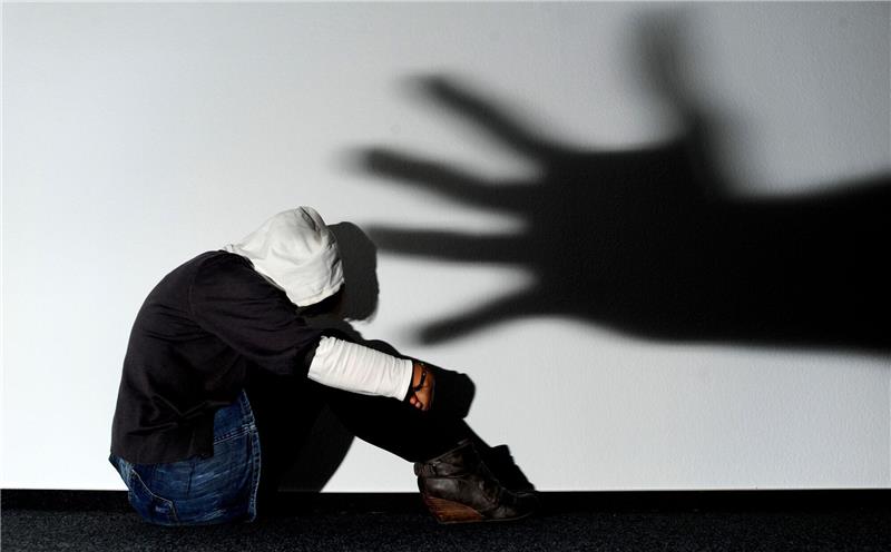 Mutmaßlicher Sexualstraftäter in Untersuchungshaft Einem 34-Jährigen aus Marburg wird vorgeworfen, Kinder sexuell missbraucht zu haben. Er wurde in Untersuchungshaft gebracht.
