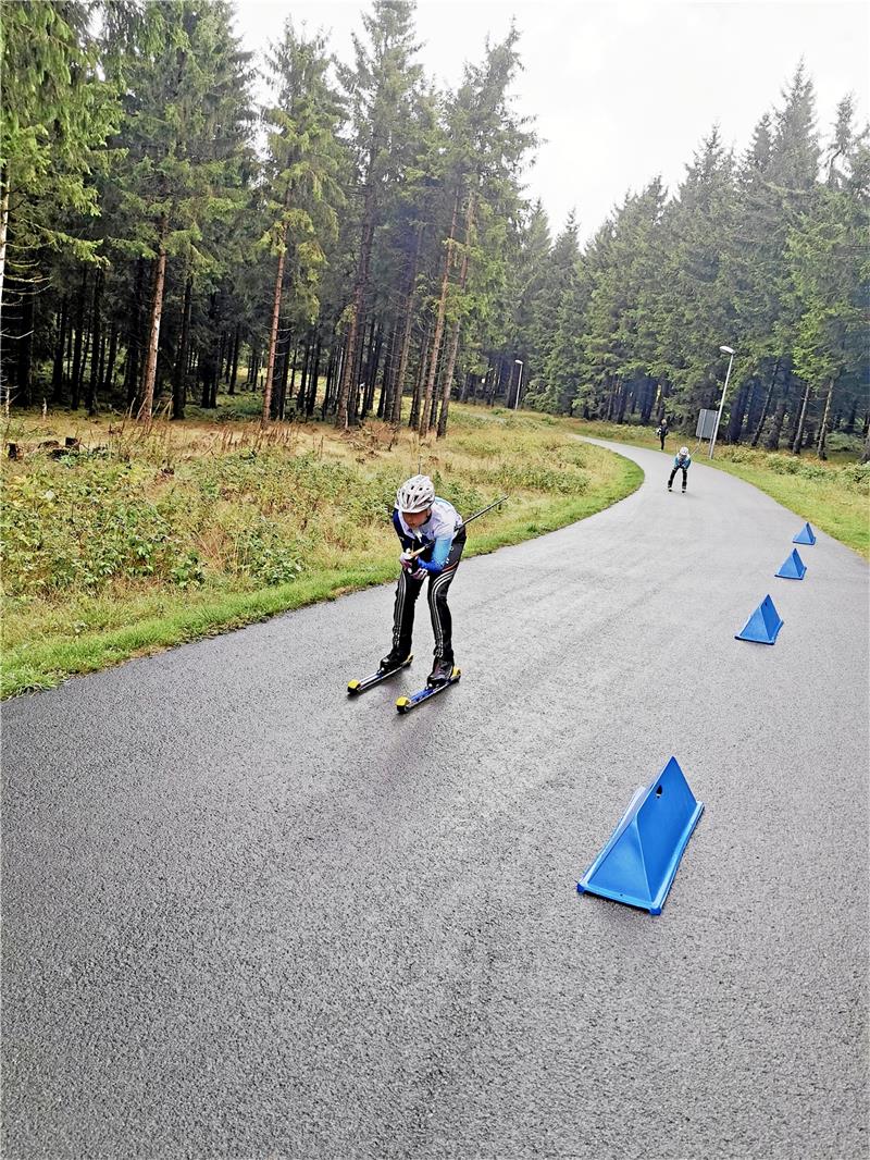 Einen Doppelsieg feiert Lea-Sophy Moock vom SC Buntenbock, die sowohl in Oberhof als auch Köthen Schnellste der Schülerinnen 13 ist. Foto: Privat