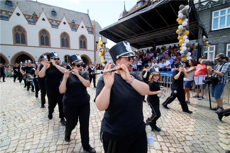 Der Schützenumzug in Goslar steht auf der Kippe Einen Schützenumzug durch die Goslarer Innenstadt beziehungsweise über den Marktplatz wird es in diesem Jahr wohl nicht geben. Archiv-Foto: Epping