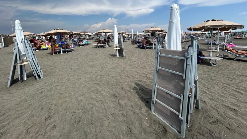 Sommer, Sand und Streik - Italiens Strandbäder machen dicht Einer EU-Richtline zufolge müssten die staatlichen Konzessionen für Strandabschnitte regelmäßig neu ausgeschrieben werden. (Foto: Archiv)