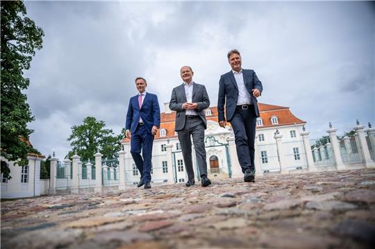 Einer Umfrage zufolge sprechen sich 57 Prozent der Befragten für eine Neuwahl aus.