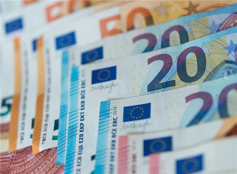 Einer Umfrage zufolge würde eine Mehrheit der Bevölkerung die Schuldenbremse in ihrer aktuellen Form beibehalten.