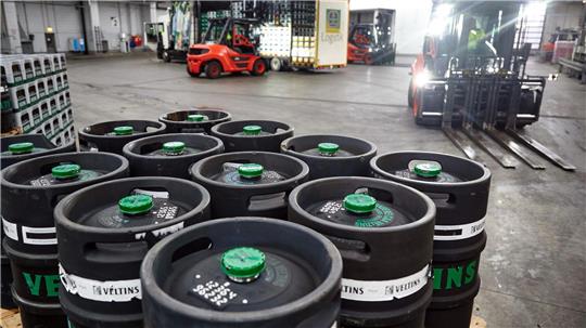 Eingetrübte Exportaussichten für deutsches Bier außerhalb der EU. Veltins setzt auf Märkte in Europa. 