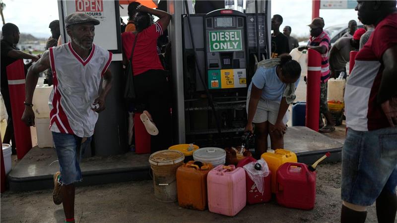 Einige Tankstellen auf Jamaika haben nur noch wenig Kraftstoff.