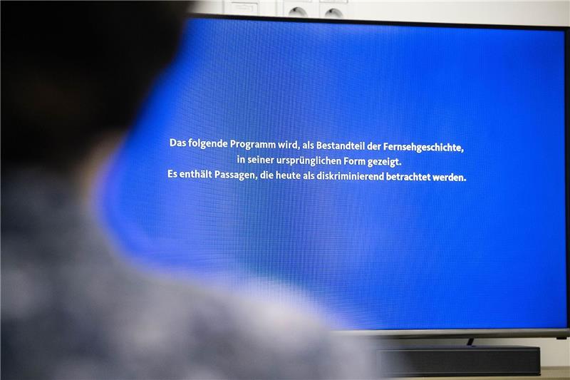 N-Wort, Witze, Hinweise: Die Tücken der TV-Archive Einige jahrzehntealte Beiträge aus den Mediatheken werden mit Warnhinweisen versehen.