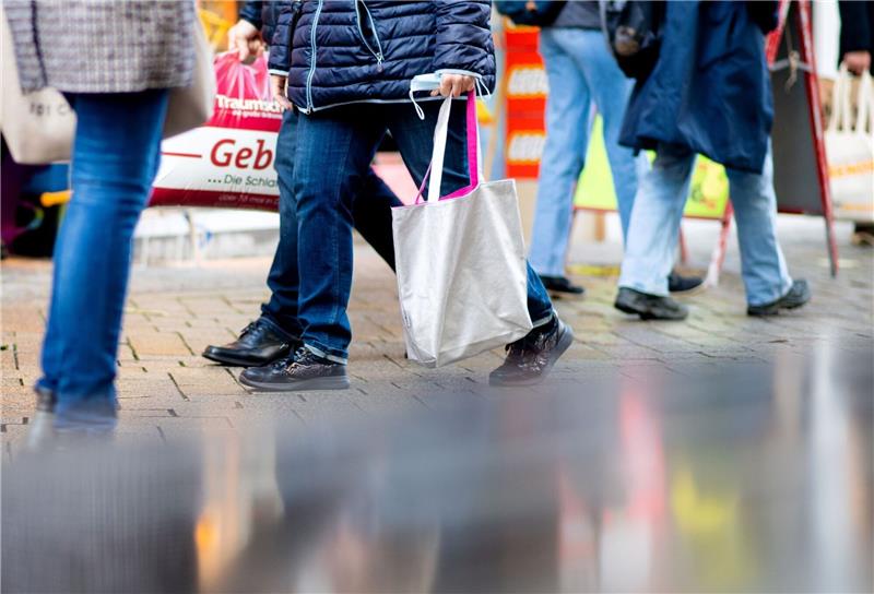 Tschechien diskutiert über Öffnungszeiten an Feiertagen Einkaufen an den Feiertagen? In Tschechien könnten die Regelungen verwirren.