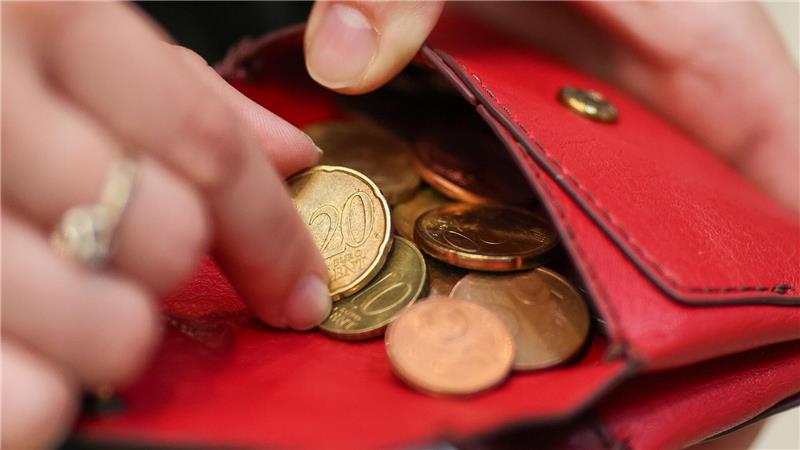 Einkommen im unteren Bereich gehören für Millionen von Menschen zum Alltag. (Symbolbild)