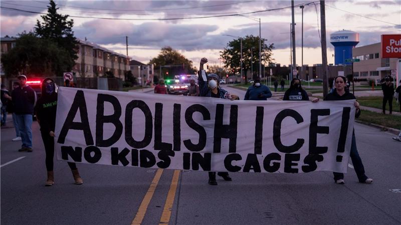 Einsätze gegen Migranten unter Trump haben bereits in mehreren US-Städten für Proteste gesorgt - etwa in und um Chicago. (Archivbild)
