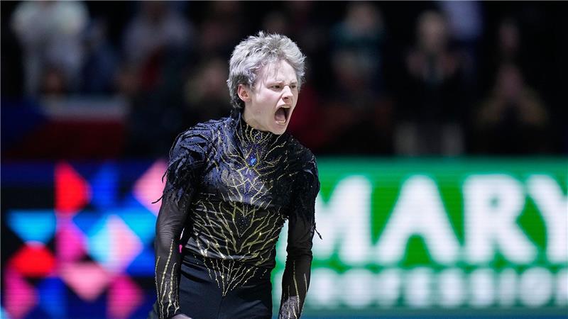 Eiskunstlauf-Superstar Ilia Malinin schrie seine Freude nach einer tollen Kür heraus.