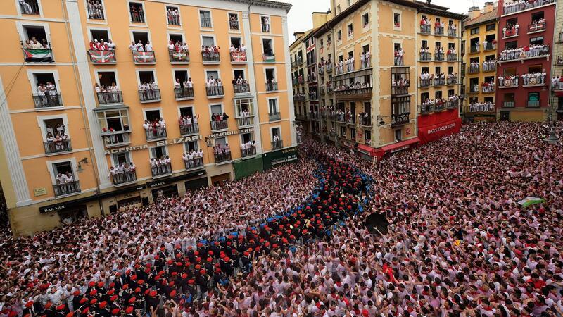 El Chupinazo heißt der Startschuss zum jährlichen Sanfermín-Fest in Pamplona.