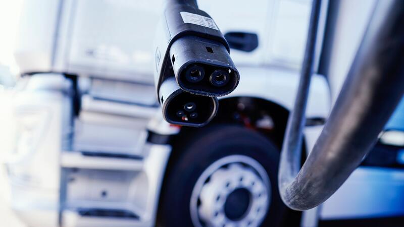 Studie: Elektro-Laster werden Diesel-Lkw ab 2030 verdrängen Elektro-Lastwagen werde sich nach Einschätzung von Experten ab 2030 durchsetzen. (Archivbild)
