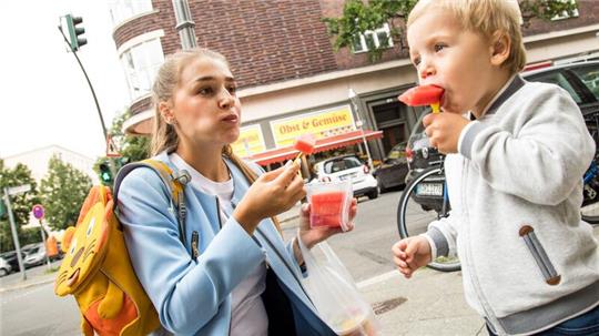 Eltern können Kindern Lust auf vegetarisches Essen vermitteln.