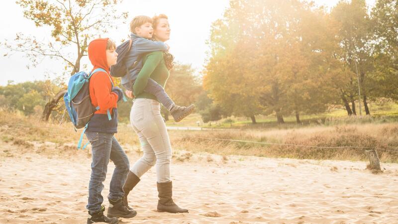 So wird Ihr Kind mental groß und stark Eltern können ihren Kindern viel Selbstvertrauen mit auf den Weg geben.