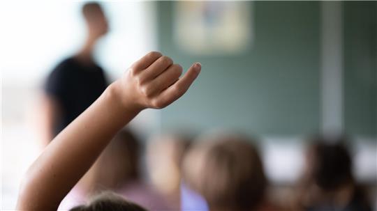 Eltern von Kindern im Grundschulalter könnten bald im Schulausschuss stimmberechtigt sein.